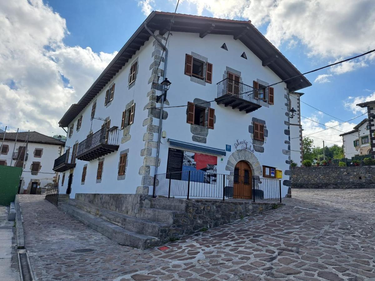 Oiz Posada De Oitz מראה חיצוני תמונה